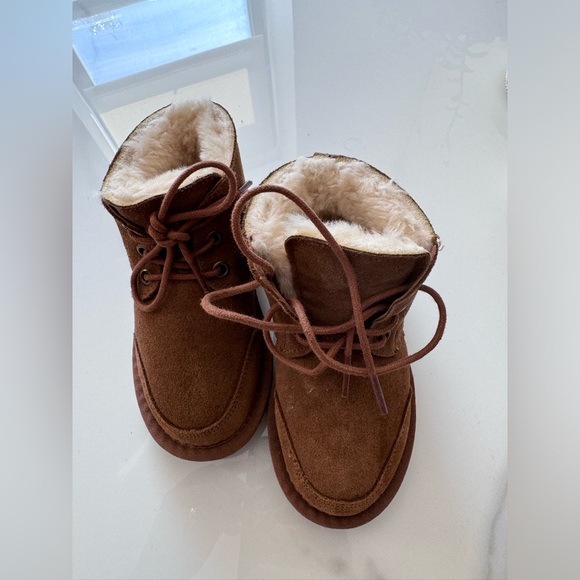 Lamo boy boot UNISEX size 9C - Picture 10 of 10